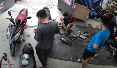 Ngày đầu năm mới 2025 tại Quang Anh Scooter, cảm ơn anh em đã ủng hộ