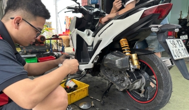 Cao su kẹp trượt nồi trước xe ga khi nào thì nên thay?